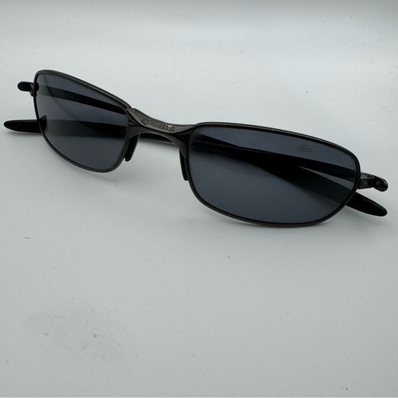 Bolle Heatseeker Shiny Gunmetal Polarized TNS Sunglasses 55mm 3918273126